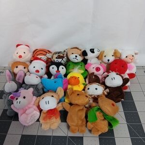 23 Finger Puppet Plush Small Hands Imagination Toy Stuffed Animals Lot Satin